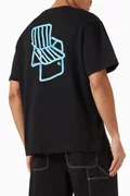 أسود