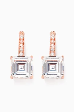 ذهبى مائل للوردي