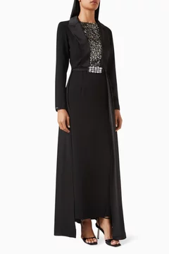 أسود