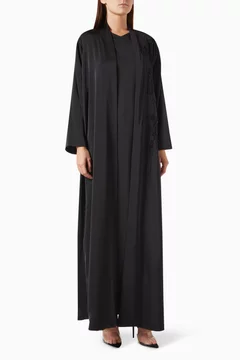 أسود