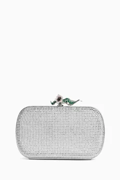 ‮وهيت مونليغتسيلفير‬