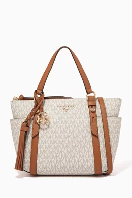 Michael kors best sale bag qatar