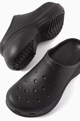 Closed crocs hot sale