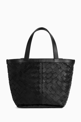 クラッチバッグ BOTTEGA VENETA BLACK LEATHER SMALL FLIP FLAP POUCH Bottega Veneta The Pouch Mini Lambskin Clutch Bag (Clutch