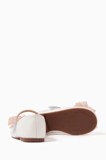 Pearl in Bow Ballerina Flats in Leather