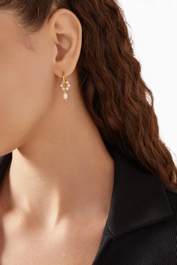 Daisy Pearl Hoop Earrings in 18kt Gold-plated Sterling Silver