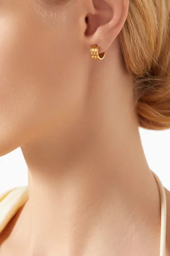 Grooved Huggie Earrings in Gold-plated Brass