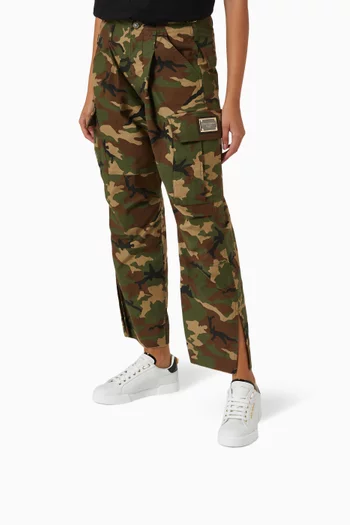 سنيكرز بورتوفينو مزين باللؤلؤ جلد