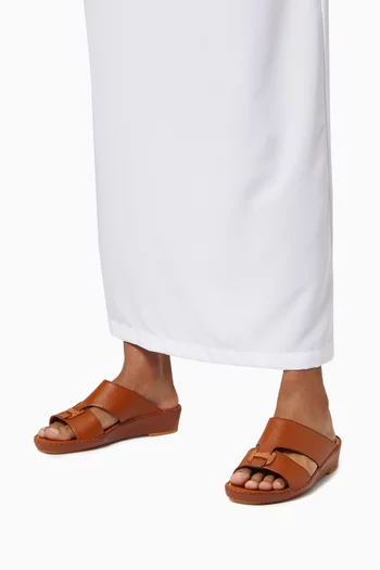 حذاء مفتوح هيريتيدج جلد عجل بإبزيم بنقشة جلد التمساح