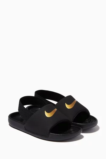 حذاء كاوا مفتوح بشعار الماركة