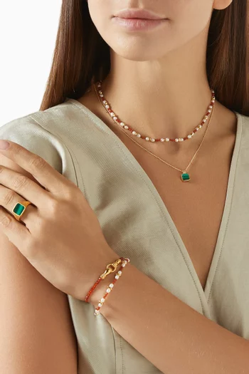 قلادة مربعة مرصعة بملاكيت فضة إسترلينية مطلية ذهب عيار 18‏ ميسوما x لوسي ويليامز أركو