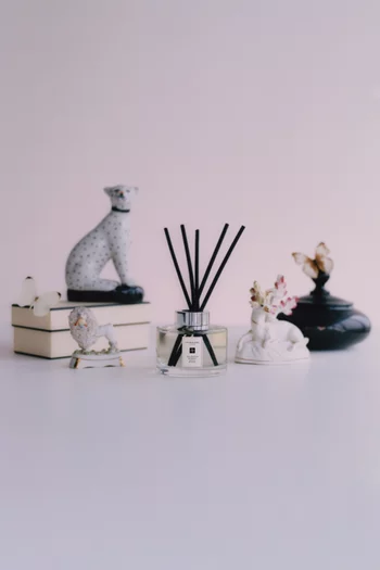 English Pear & Freesia Scent Surround™ Diffuser, 165ml