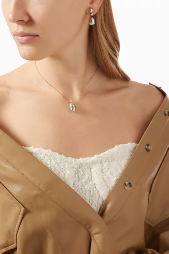 Baroque Pearl Necklace with Diamond in 18kt Yellow Gold             