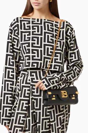 B-Buzz 23 Clutch Bag in Leather       
