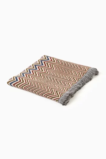 Antwan Throw in Wool & Acrylic