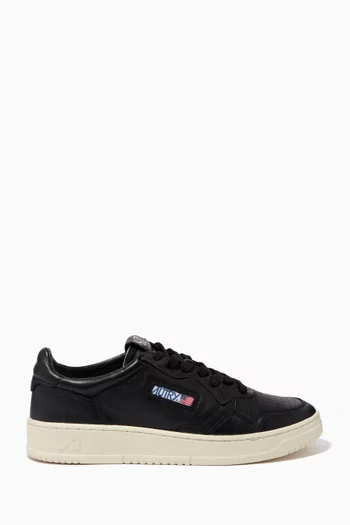 Medalist Low Sneakers in Leather