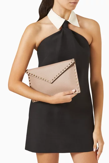 Valentino Garavani Rockstud Pouch in Grainy Calfskin Leather