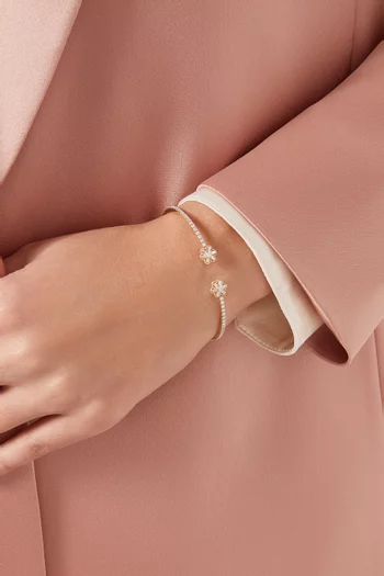 سوار بلوسوم مفتوح مرصع بماسات بافيه ذهب عيار 14