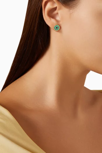 أقراط أميليا دبي مرصعة بعرق اللؤلؤ ذهب عيار 18