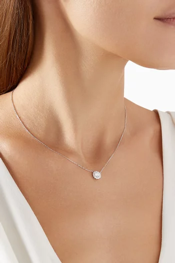 Round Halo Diamond Pendant Necklace in 18kt White Gold