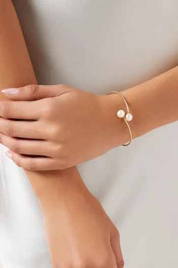 Pearla Pearl Bangle in 18kt Gold
