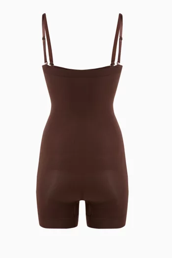 بودي سوت بطول منتصف الفخذ سيمليس سكلبت