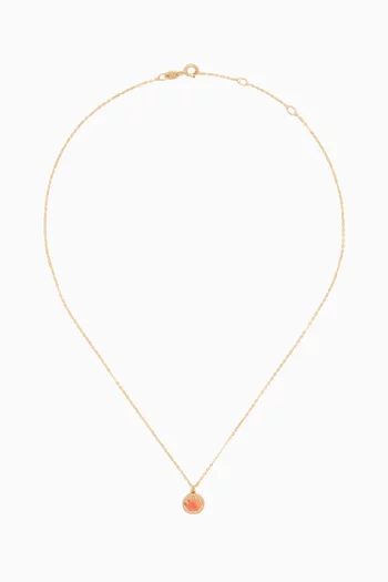 قلادة آرا مزينة بتاج ذهب أصفر عيار 18