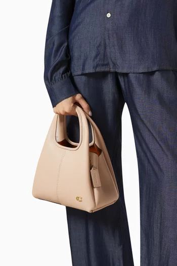 Lana 23 Shoulder Bag in Pebble Leather