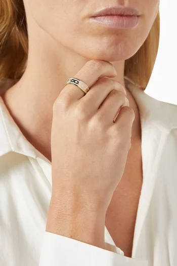 خاتم بشعار حرف C معدن