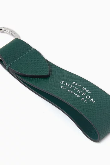 سلسلة مفاتيح بشريط جلد حبيبي بنقشة باناما