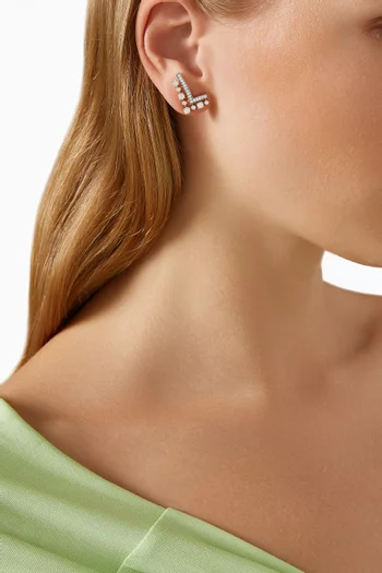 أقراط ستيلا مرصعة بالماس ذهب أبيض عيار 18