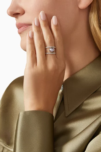Amulette Pearl & Diamond Ring in 18kt White Gold