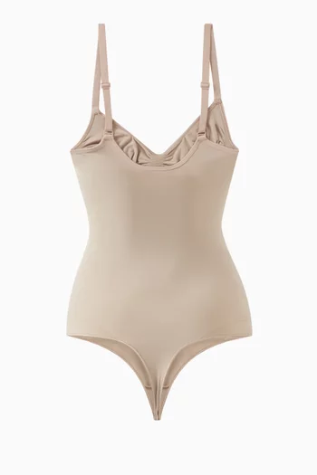 بودي سوت بتصميم ثونغ سيمليس سكلبت