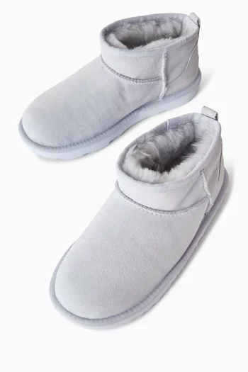 حذاء بوت كلاسيك قصير للغاية شمواه