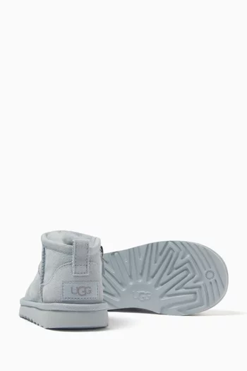 Classic Ultra Mini Boots in Sheepskin