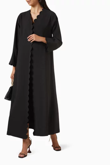 عباية بفتحة رقبة على شكل حرف V كريب بوليستر