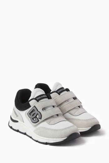 First Steps Sneakers in Mesh & Suede