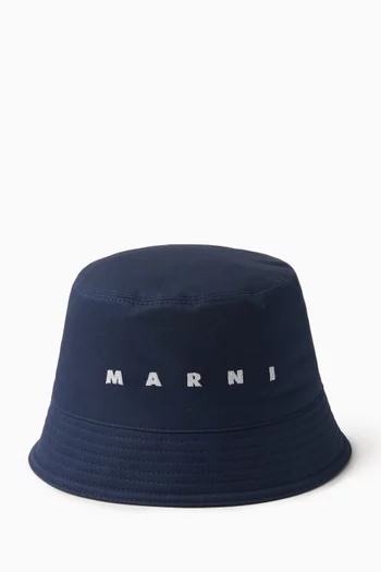 Logo Bucket Hat in Bio Cotton Gabardine