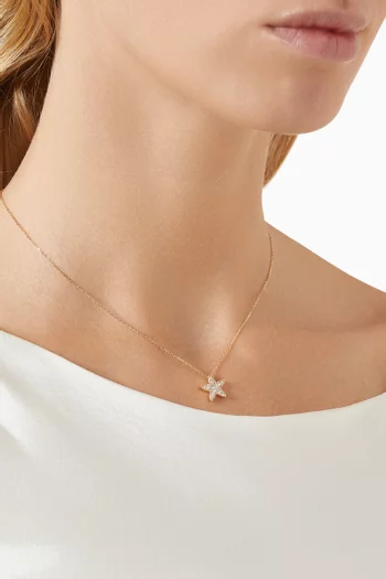 قلادة بدلاية نجمة مرصعة بالماس ذهب عيار 18