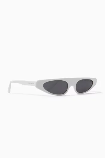 Re-Edition DNA Narrow Sunglasses in Acetate