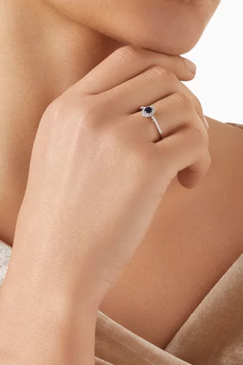 Mini Diana Sapphire & Diamond Ring in 18kt White Gold