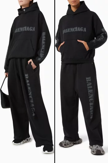 Unisex Stencil Type Medium-fit Hoodie in Archetype Fleece