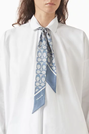 وشاح كلاسيكي رفيع بشعار الماركة حرير