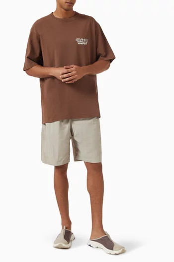 شورت بقصة فضفاضة نايلون