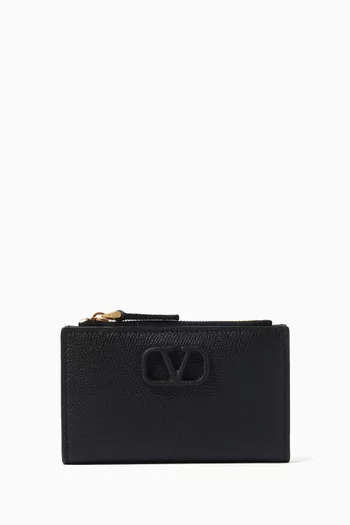 Valentino Garavani's Rockstud Card Holder in Calf Leather