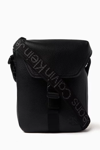 Ultralight Reporter18 Crossbody Bag in Faux Leather