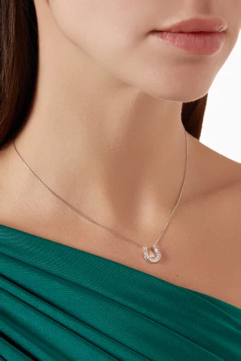 Horseshoe Diamond Baguette Necklace in 18kt Gold