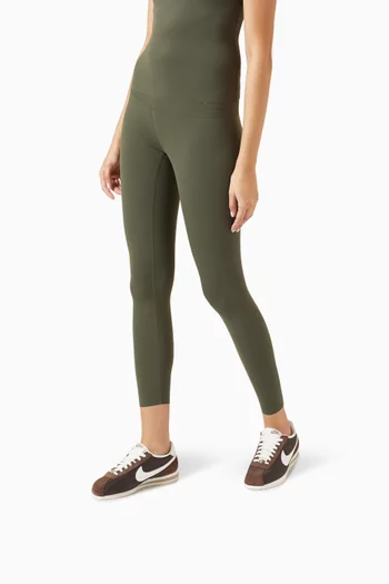 سنيكرز كورتيز تي اكس تي شمواه ونايلون