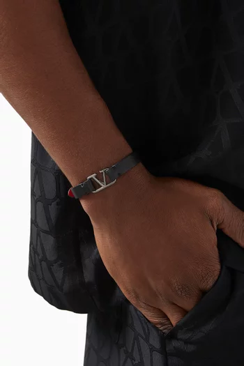 Valentino Garavani VLOGO Signature Bracelet in Leather