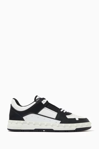 Valentino Garavani Freedots Sneakers in Leather
